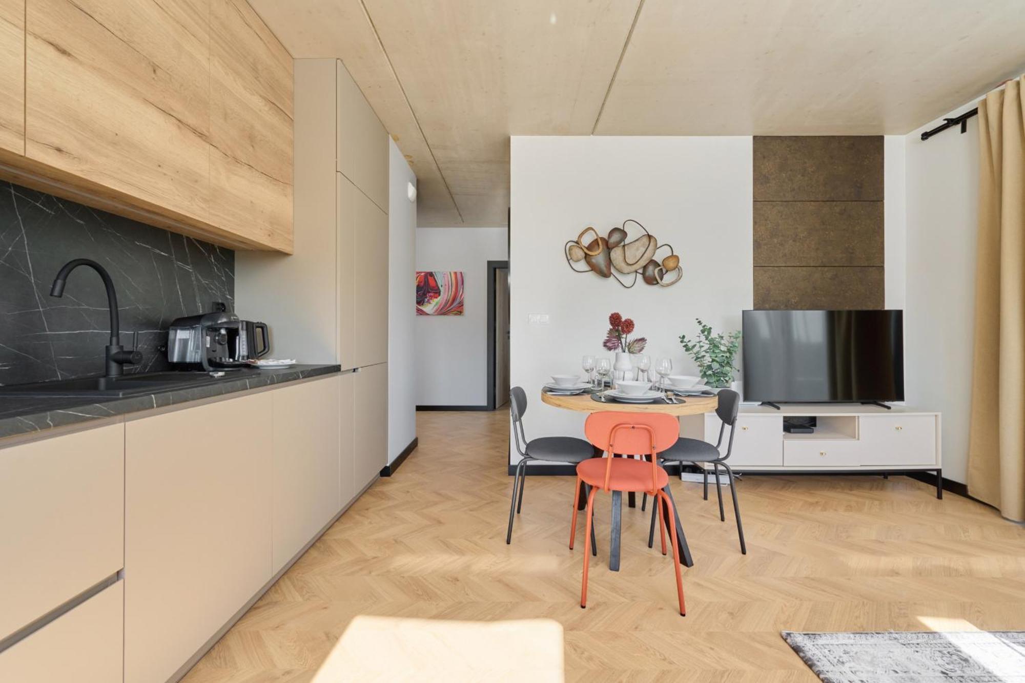 Fresh & Stylish Apartments In Poznan With Parking & Balcony By Noclegi Renters ภายนอก รูปภาพ